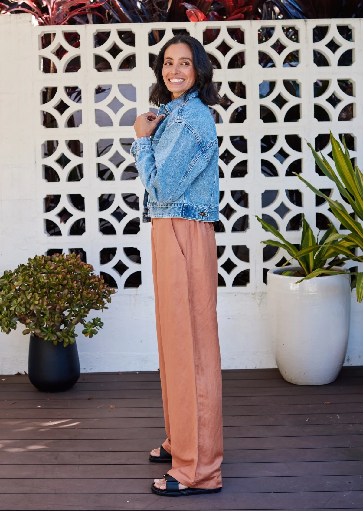 CHARLIE CROP DENIM JACKET - Image 12