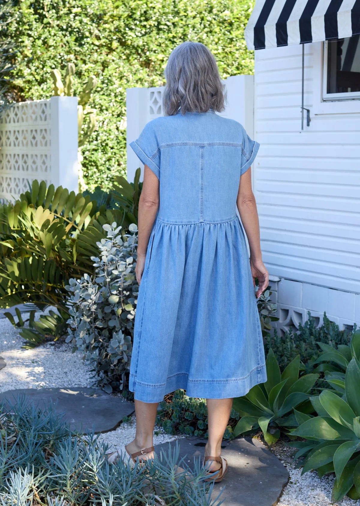 HARPER DENIM DRESS - LIGHT BLUE - PETITE - Image 4