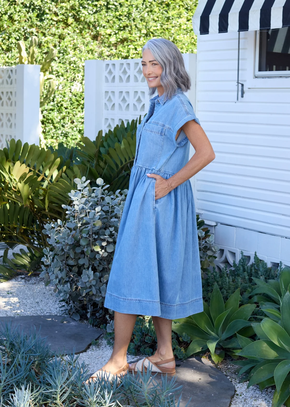 HARPER DENIM DRESS - LIGHT BLUE - PETITE - Image 5